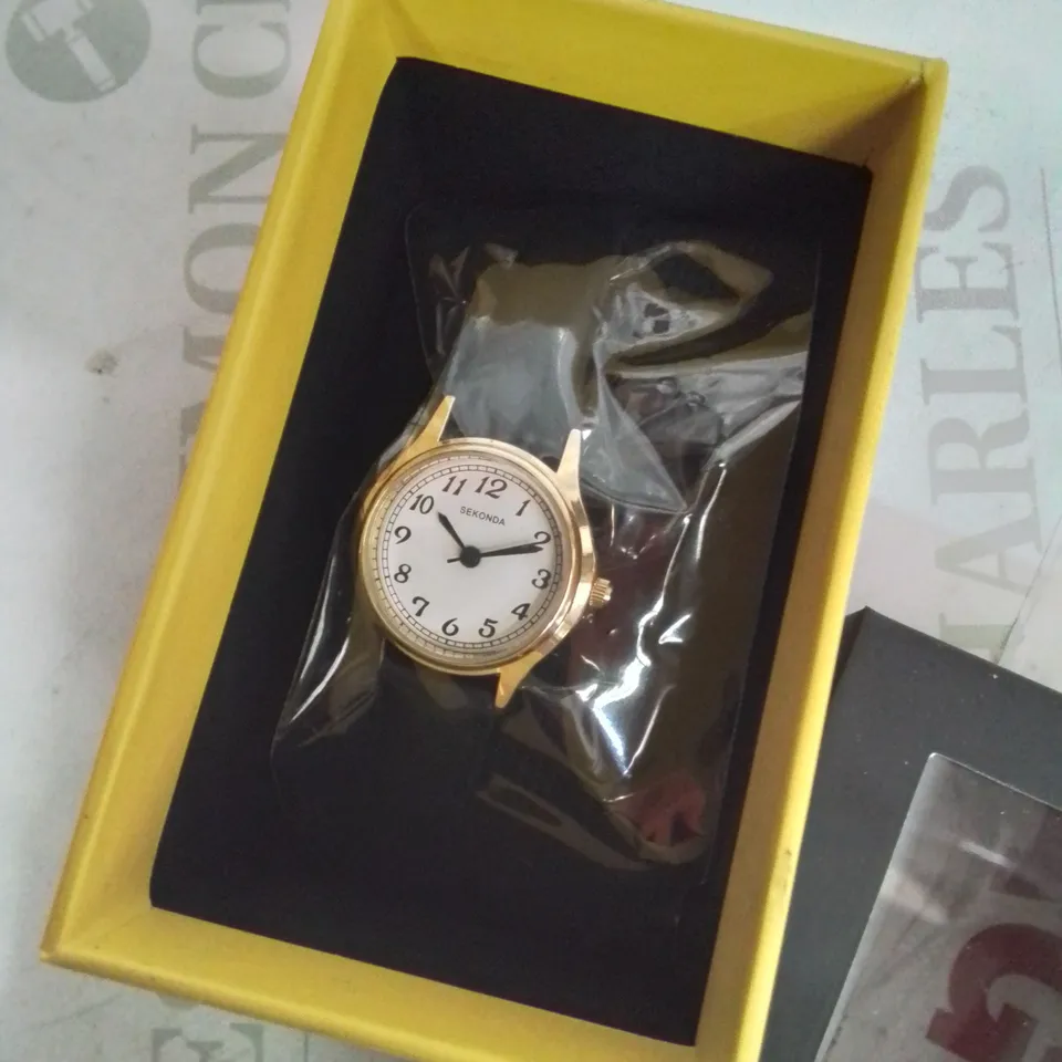 BOXED SEKONDA STYLISH WOMENS ANALOG WATCH.