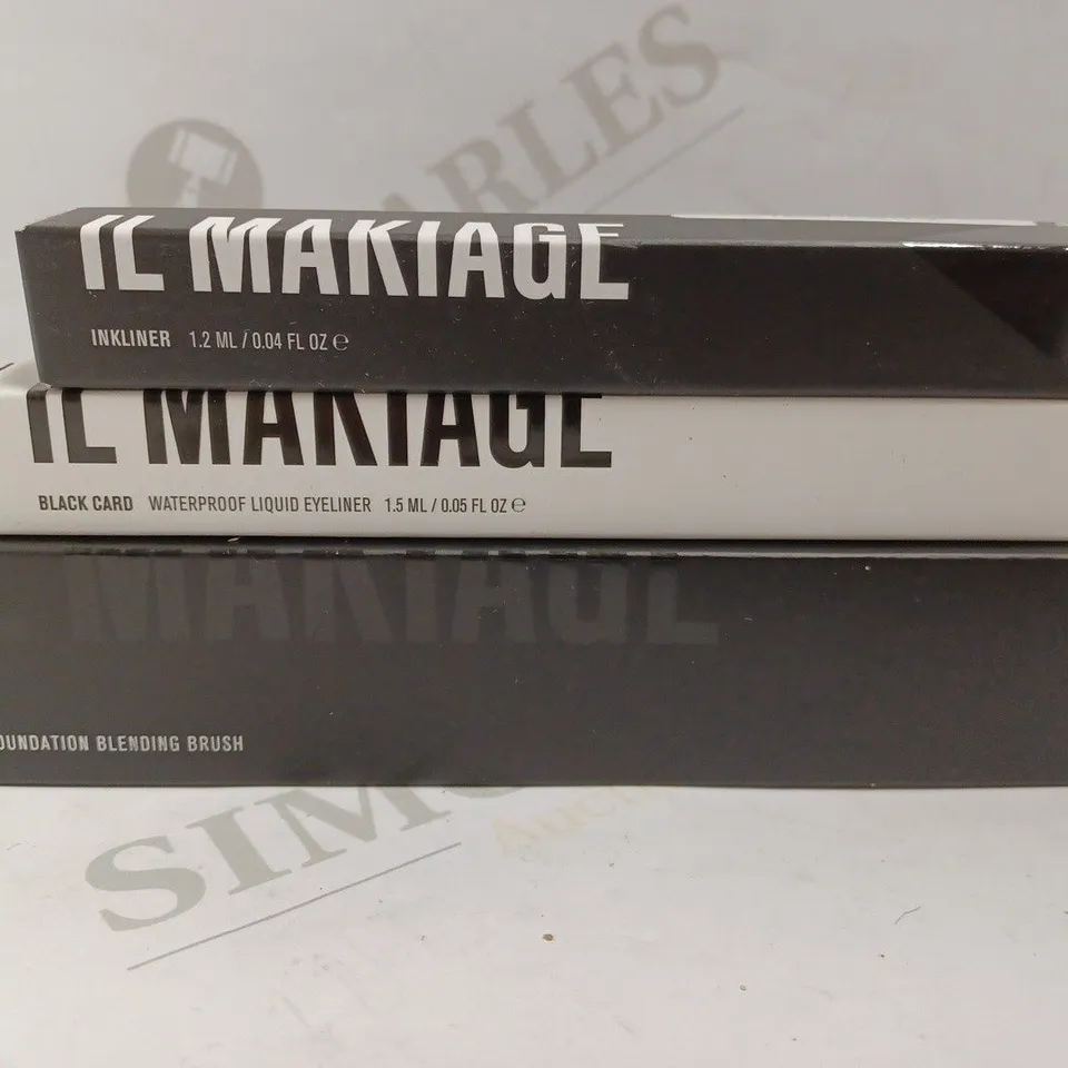 3 IL MAKIAGE ITEMS TO INCLUDE FOUNDATION BLENDING BRUSH, BLACK CARD WATERPROOF LIQUID EYELINER AND INKLINER