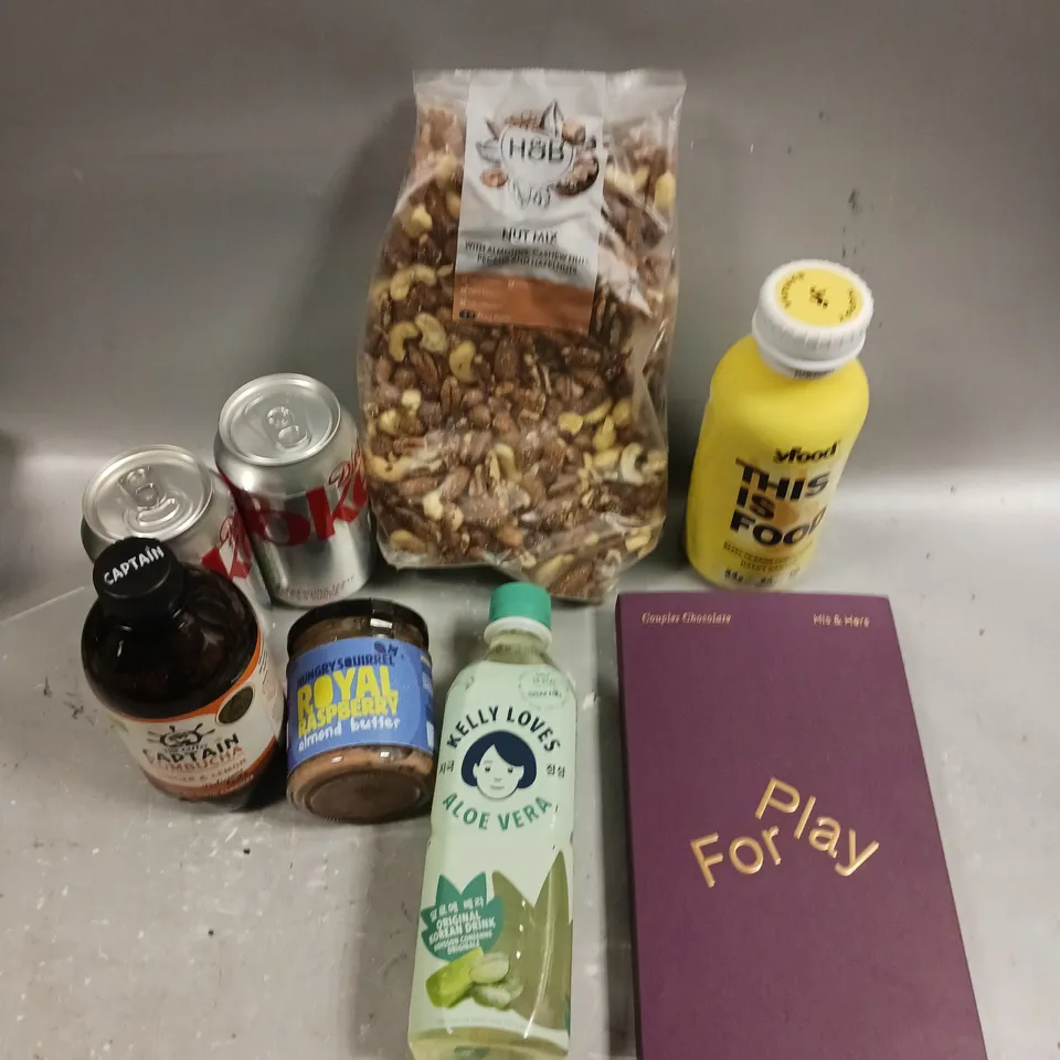 APPROXIMATELY 15 ASSORTED FOOD/DRINK PRODUCTS TO INCLUDE NUT MIX, FOR PLAY CHOCOLATE, ALMOND BUTTER ETC - COLLECTION ONLY 