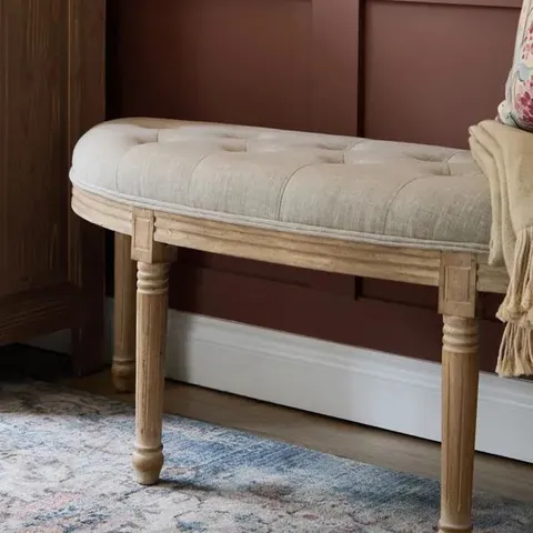 BOXED VOYAGE MAISON ANNETTE FOOTSTOOL - LINEN (1 BOX)