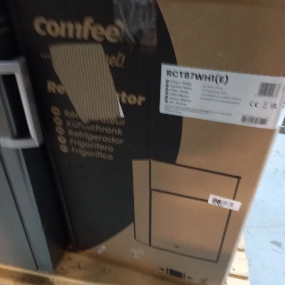 COMFEE UNDER COUNTER FRIDGE FREEZER 