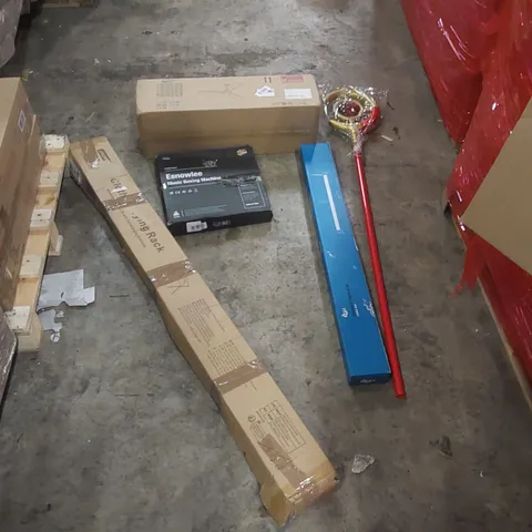 PALLET OF ASSORTED ITEMS TO INCLUDE: CEILING FAN, CLOTHES DRYING RACK, MUSIC BOXING MACHINE, FANCY DRESS PROP, LED AQUARIUM LIGHT ECT