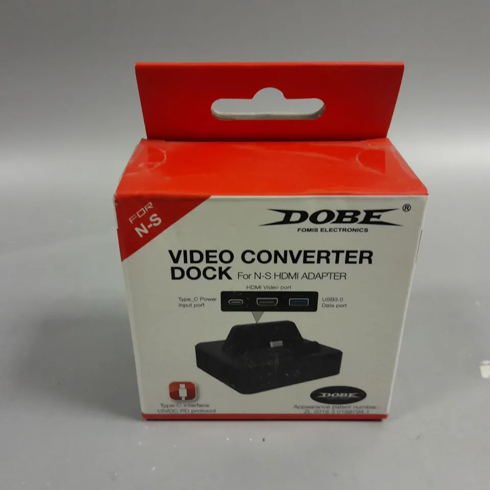 APPROXIMATELY 17 ASSORTED BOXED DOBE VIDEO CONVERTER DOCKS