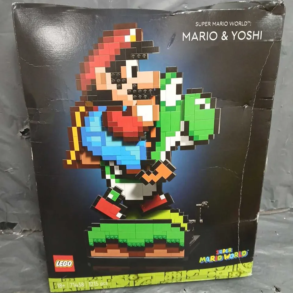 BOXED LEGO SUPER MARIO WORLD MARIO & YOSHI - 71438