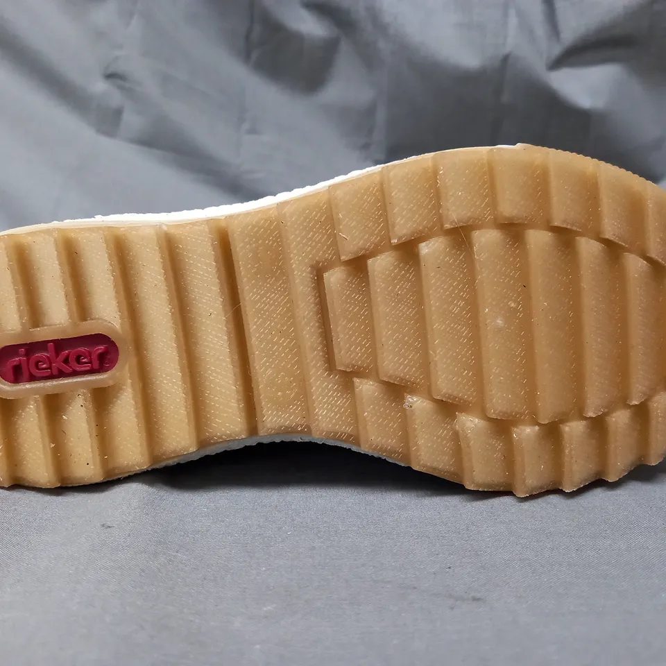 BOXED PAIR OF RIEKER HIKER BOOTS IN NAVY SIZE 5