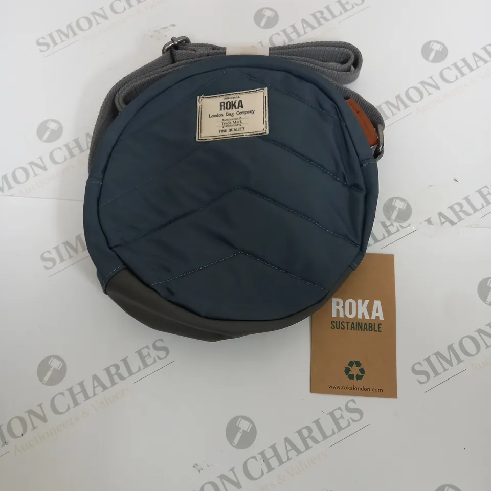 ROKA CIRCLE LIGHT BLUE BAG 