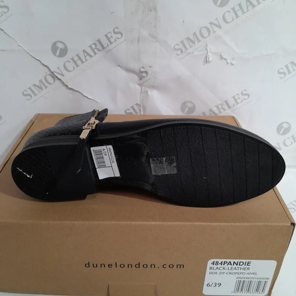 DUNE SIDE ZIP CROPPED ANKLE - SIZE 6