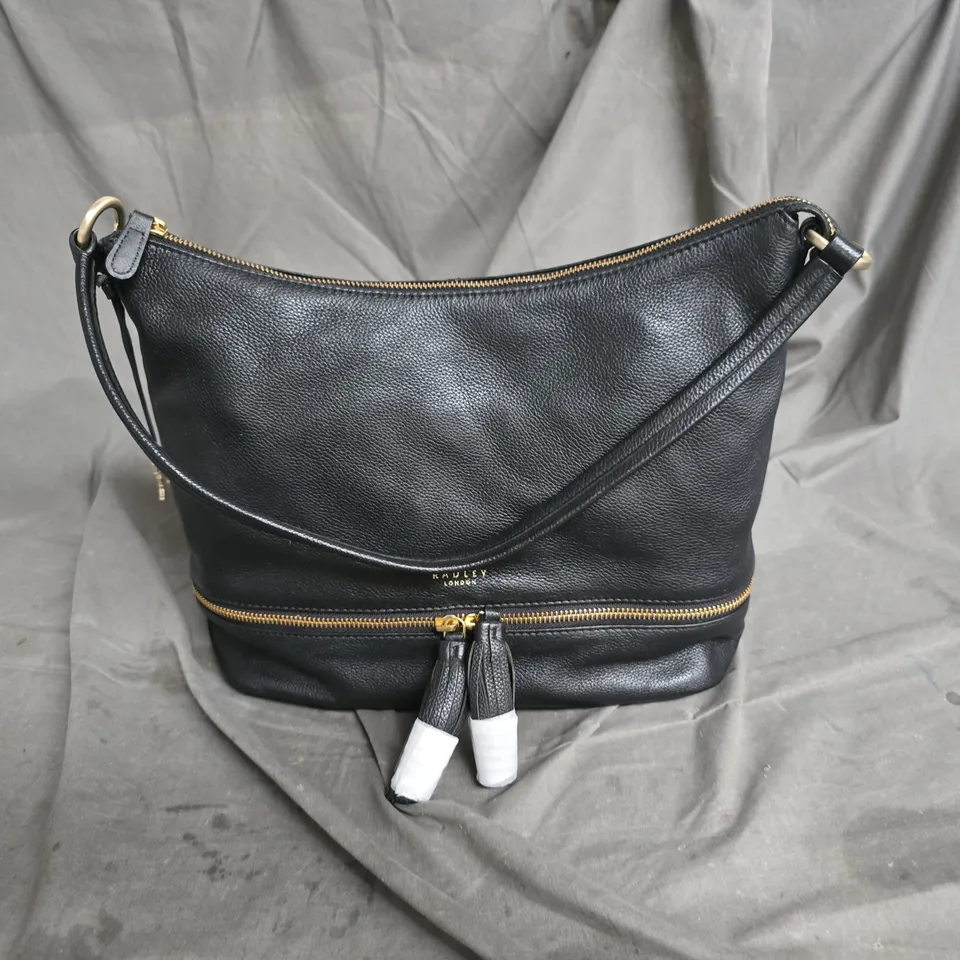 RADLEY LONDON SHOULDER BAG IN BLACK/GOLD