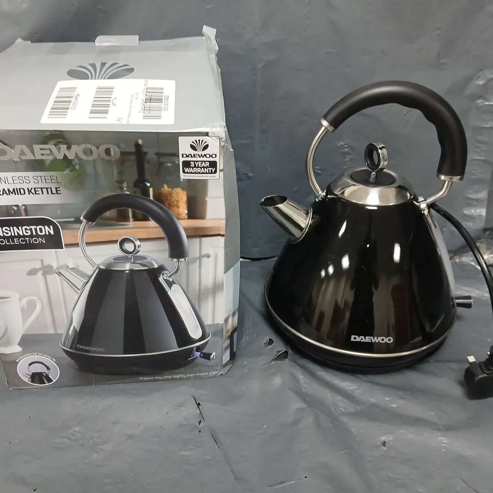 DAEWOO KENSINGTON COLLECTION 1.7L PYRAMID KETTLE 