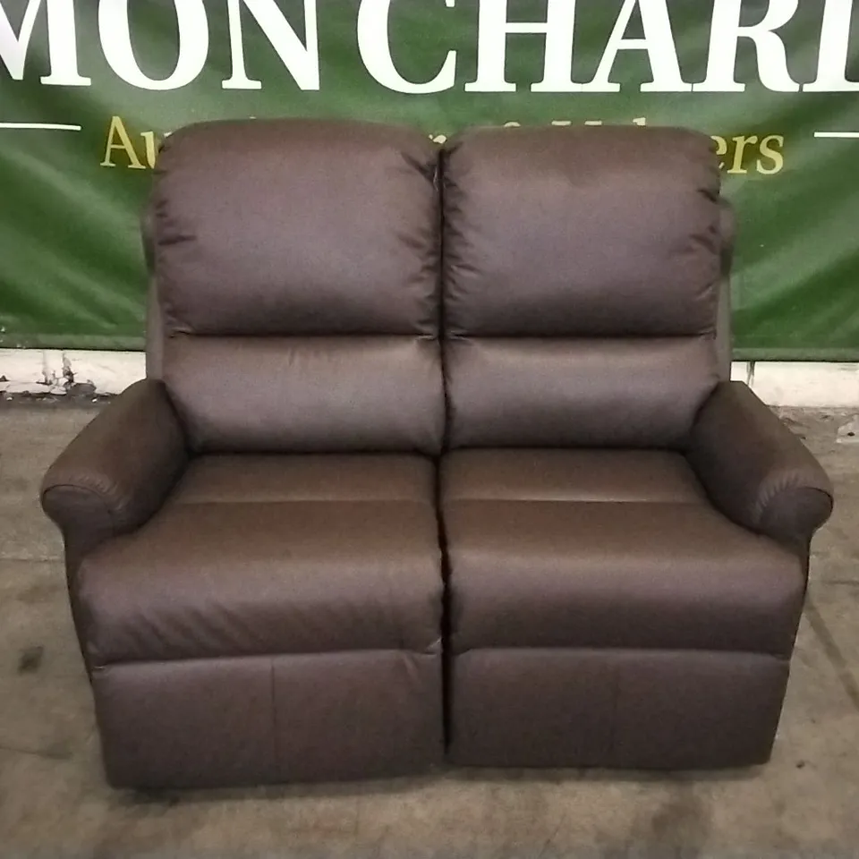 QUALITY BRITISH DESIGNED & MANUFACTURED G PLAN NEWMARKET 2 SEATER MANUAL RECLINER OXFORD CHOCOLATE LEATHER SOFA