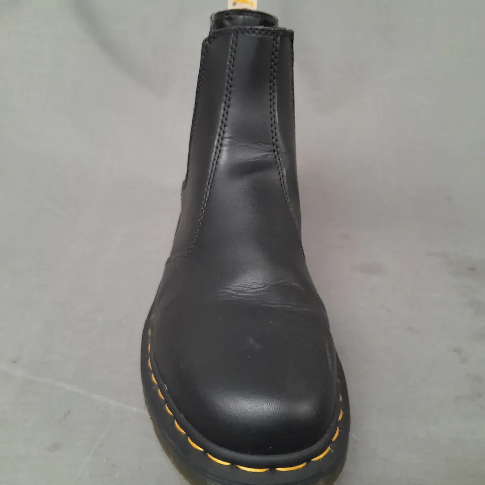 BOXED PAIR OF DR MARTENS ANKLE BOOTS IN BLACK UK SIZE 11