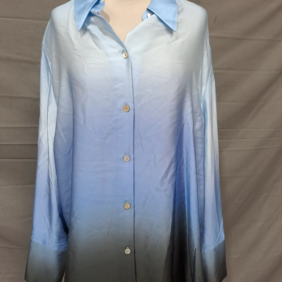 VINCE DIP DYE RELAXED SHIRT IN BLUE/BLACK GRADIENT SIZE XL