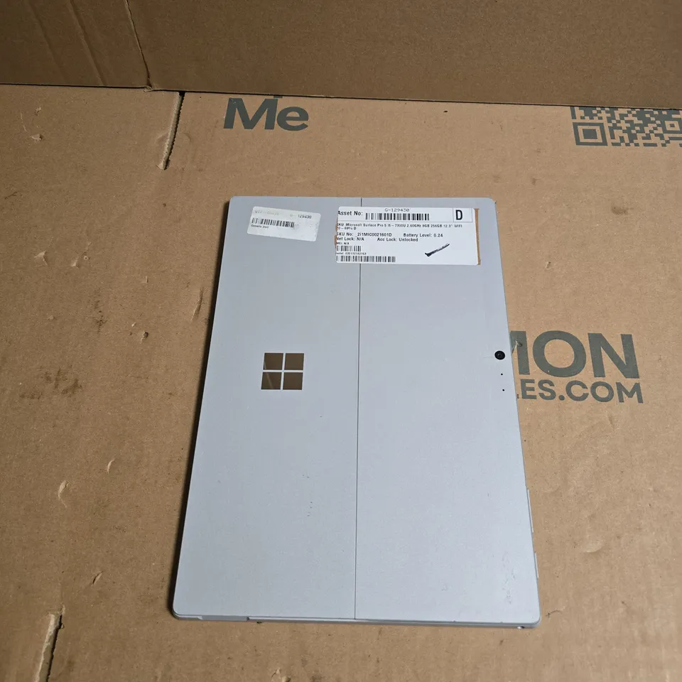 MICROSOFT SURFACE PRO 5 TABLET – I5, 8GB RAM, 256GB – SILVER