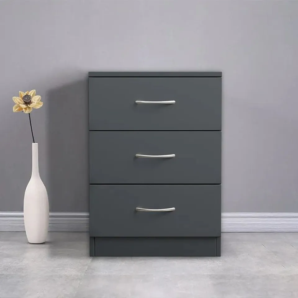 BOXED DELONI 3-DRAWER CHEST OF DRAWERS, GREY (1 BOX)