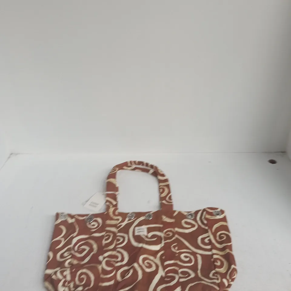 DAMSON MADDER HANDBAG – BROWN PATTERNED FABRIC WITH STRAP