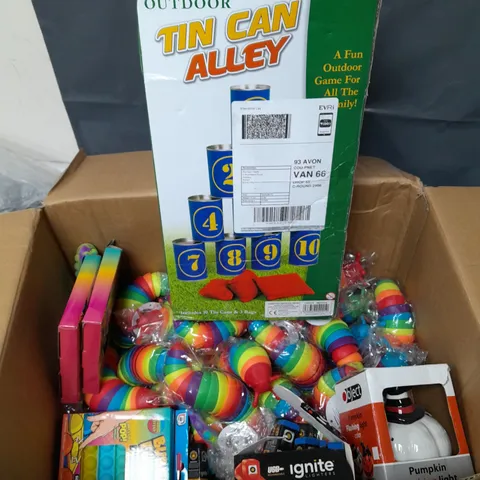 APPROXIMATELY 30 ASSORTED HOUSEHOLD GOODS TO INCLUDE TIN CAN ALLEY, IGNITE LIGHTERS, AND BUBBLE FIDGETS ETC. 