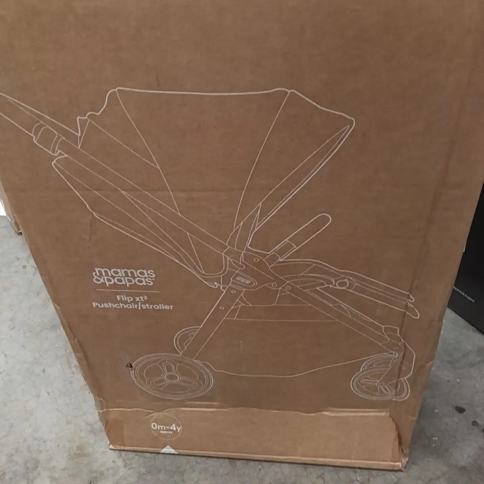 BOXED MAMAS & PAPS PUSHCHAIR/STROLLER