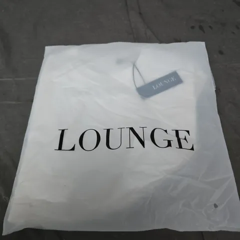 LOUNGE ESSENTIAL SHORT SLEEVE FITTED T-SHIRT – WHITE