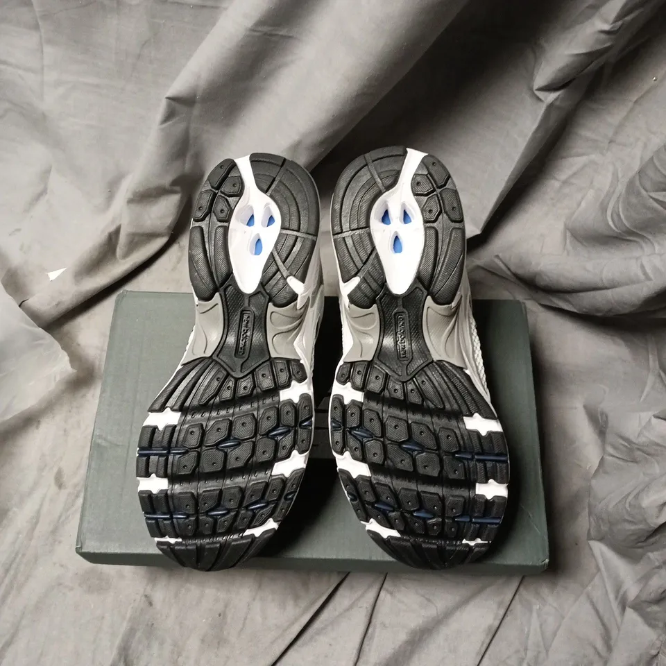 New Balance MR530SG Training Shoes – Men's, UK 5, White/Grey