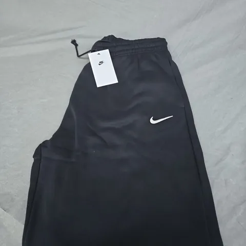 NIKE LOGO FLEECED TRACKSUIT BOTTOMS SIZE M