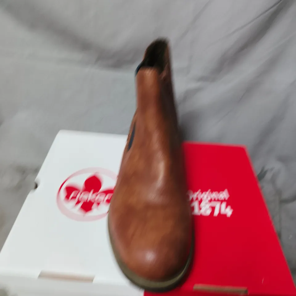 RIEKER MEN'S BROWN LEATHER CHELSEA BOOTS WITH ELASTIC SIDES AND ZIP – BOXED - SIZE 41