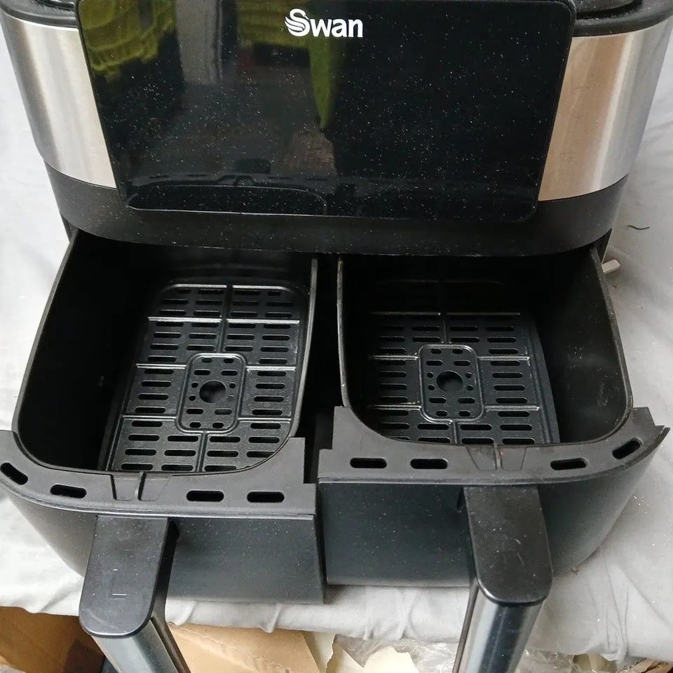 SWAN TWIN-BASKET AIRFRYER  – BLACK WITH SILVER ACCENTS