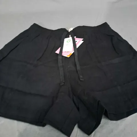 LUCY & YAK CHARLIE SHORTS IN BLACK - MEDIUM