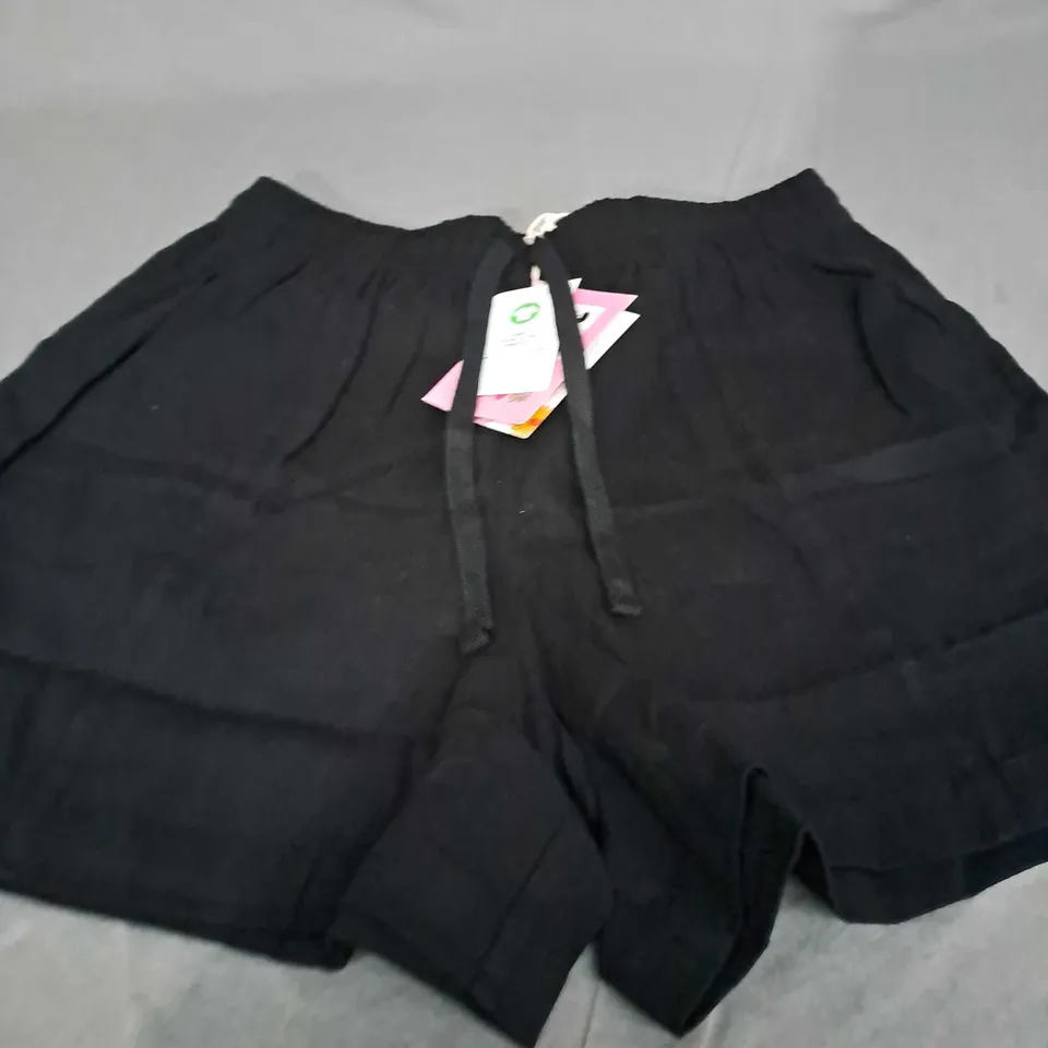 LUCY & YAK CHARLIE SHORTS IN BLACK - MEDIUM