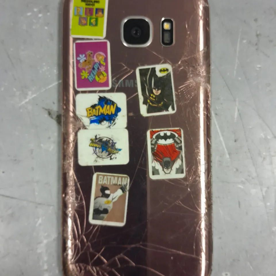 SAMSUNG GALAXY S7 SMARTPHONE IN GOLD