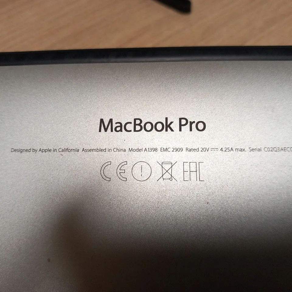 APPLE MACBOOK PRO (A1398 MID 2014)