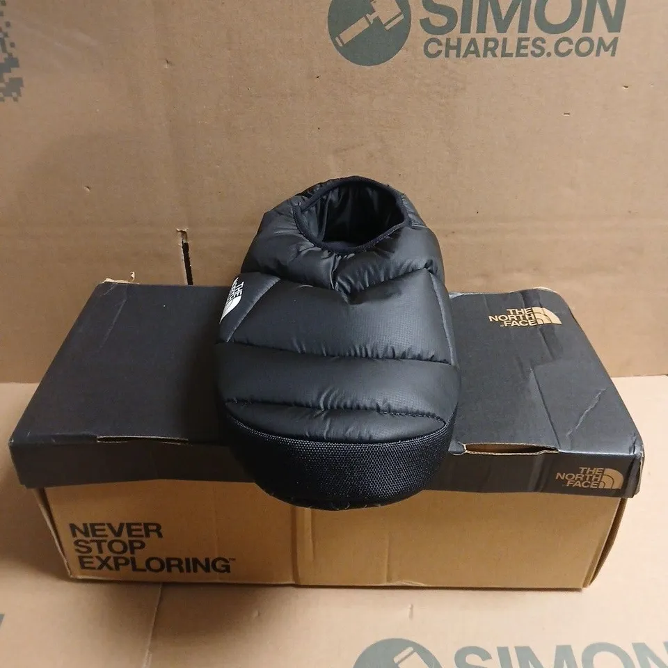 BOXED PAIR OF THE NORTH FACE NSE TENT MULE IV – BLACK, UNISEX, UK 11-13 