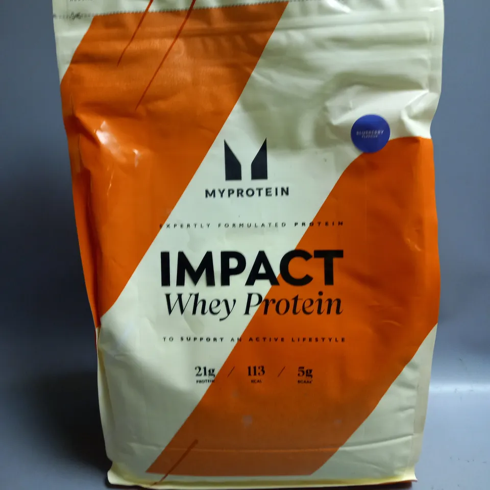 MYPROTEIN IMPACT WHEY PROTEIN POWDER 2.5KG BLUEBERRY FLAVOUR