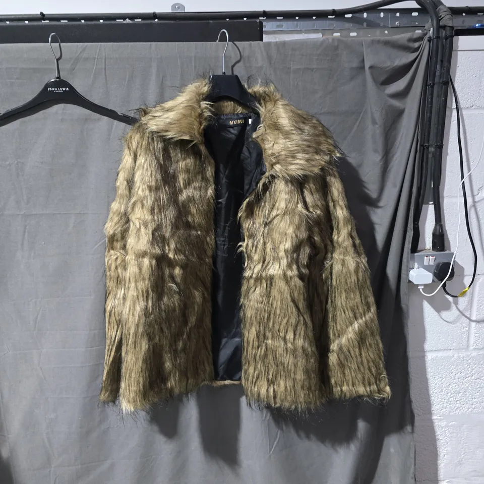 AIXIRUI WOMEN'S FUR COAT – GOLDEN BROWN, LABEL INSIDE