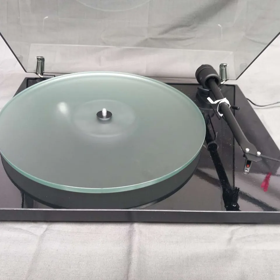 PROJECT T1 BT BLACK BLUETOOTH TURNTABLE