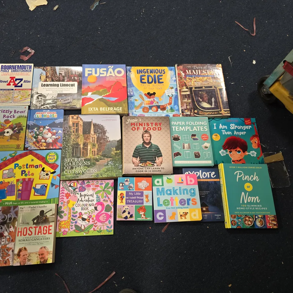 ASSORTED BOOKS, MAGAZINES & COMICS COLLECTION