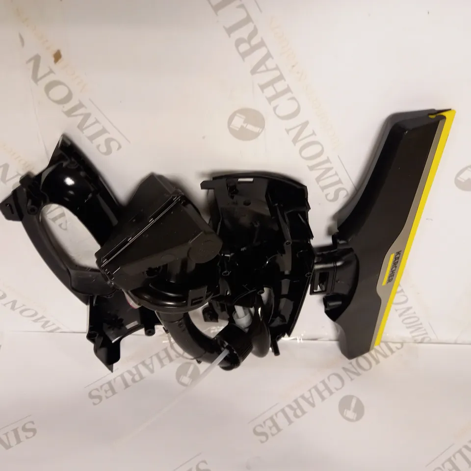 KÄRCHER WV BLACK EDITION WINDOW VAC (VERY DAMAGED)