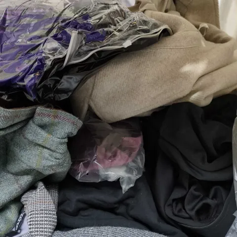 LARGE BOX OF APPROXIMATELY 25 ASSORTED CLOTHING ITEMS IN VARIOUS COLOURS, STYLES AND SIZES - COLLECTION ONLY