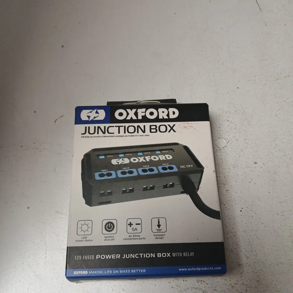 OXFORD POWER JUNCTION BOX WITH RELAY – 12V FUSED POWER JUNCTION BOX