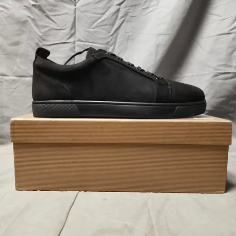 BOXED PAIR OF CHRISTIAN LOUBOUTIN LACE UP SHOES IN BLACK SIZE EU 44