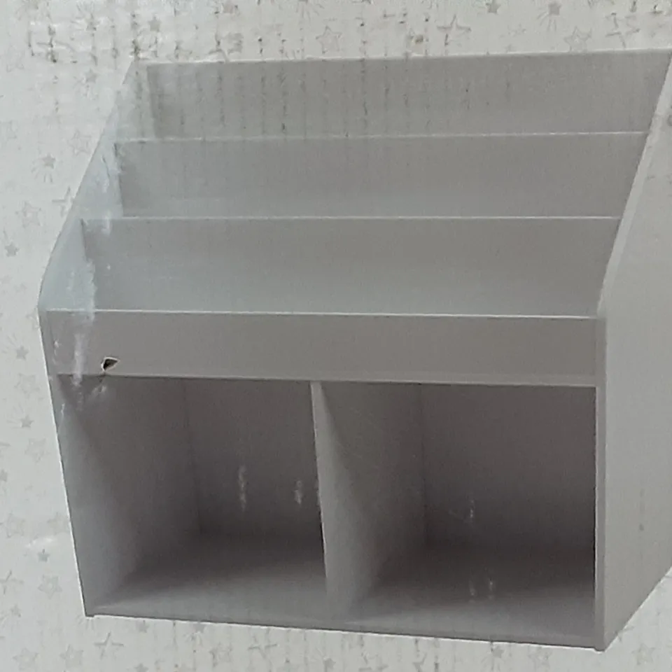 BOXED KIDS BOOKCASE WITH STORAGE IN WHITE