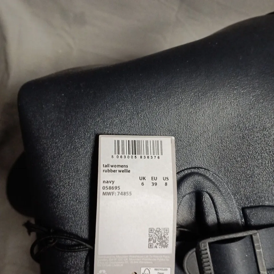 WOMEN'S NAVY TALL RUBBER WELLIES (WELLINGTON BOOTS) UK 6