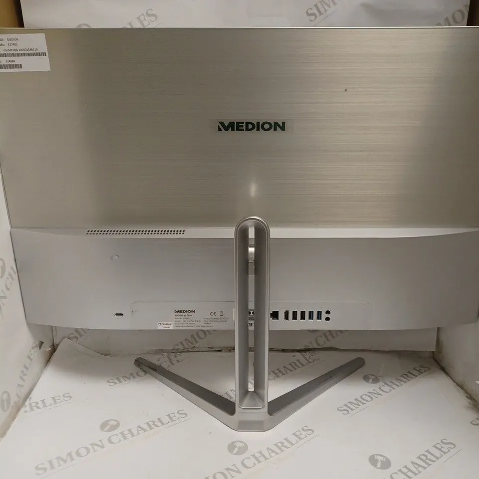 MEDION E27401 GSLMED08-200502580110