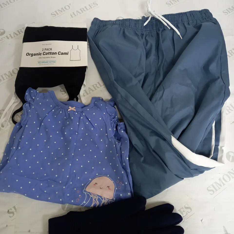 BOX OF APPROXIMATELY 25 ASSORTED CLOTHING ITEMS TO INCUDE - GLOVES , COTTON CAMI - TROUSER ETC