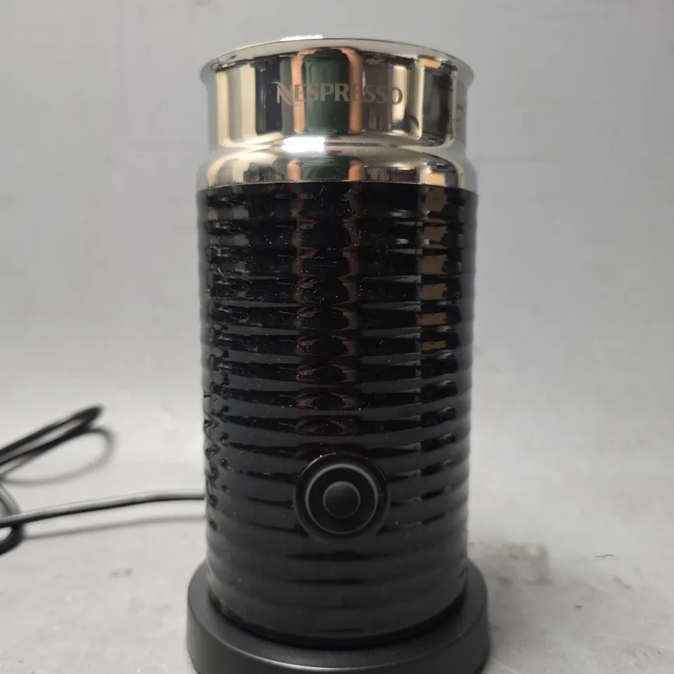 BOXED NESPRESSO AEROCCINO 3 
