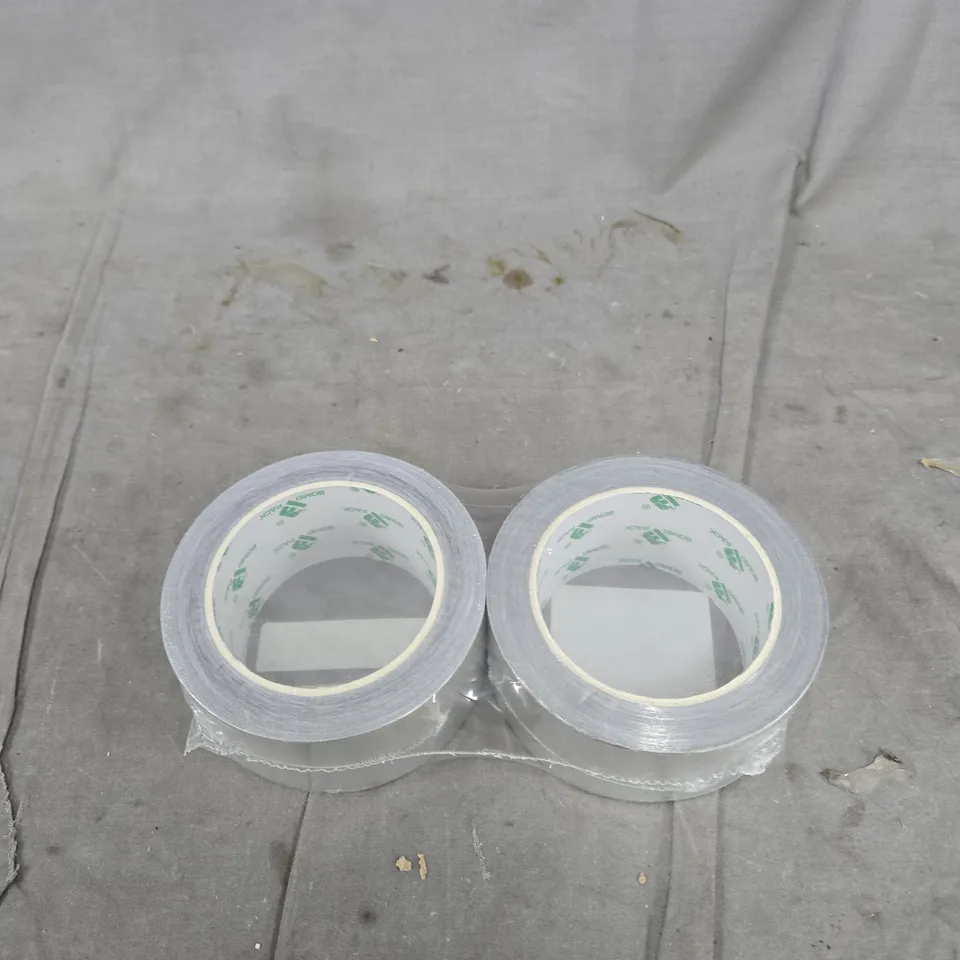 BOX OF APPROXIMATELY 15 ASSORTED ITEMS TO INCLUDE: SILVER TAPE AND TOILET SEAT