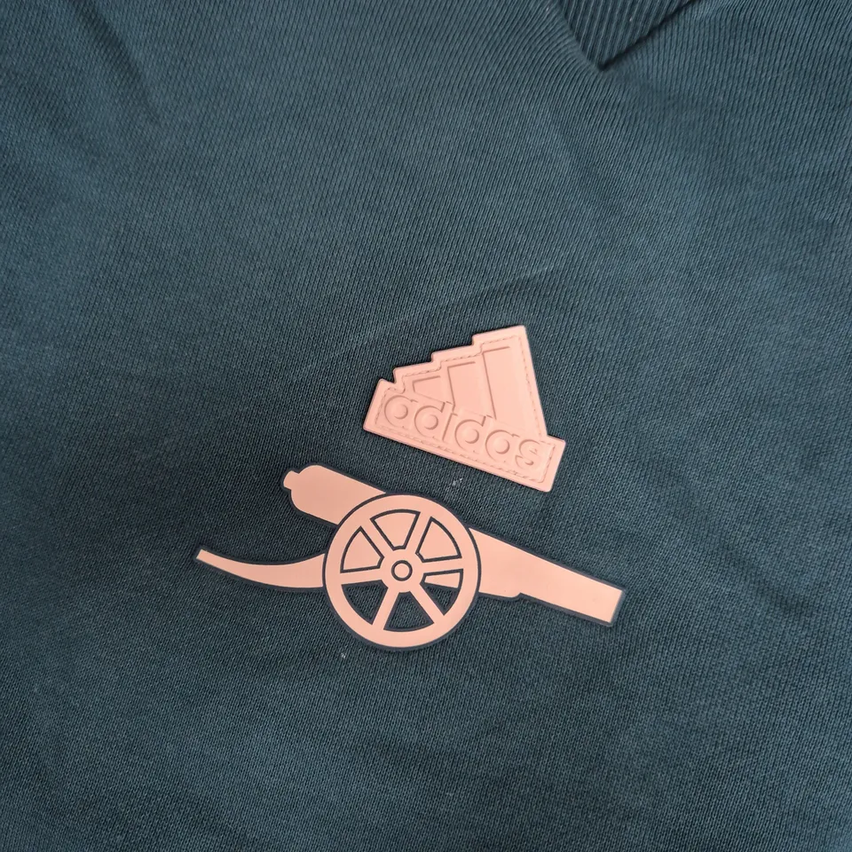 ADIDAS ARSENAL TEAL CREWNECK SWEATSHIRT – CHEST LOGO, UK L (US L)