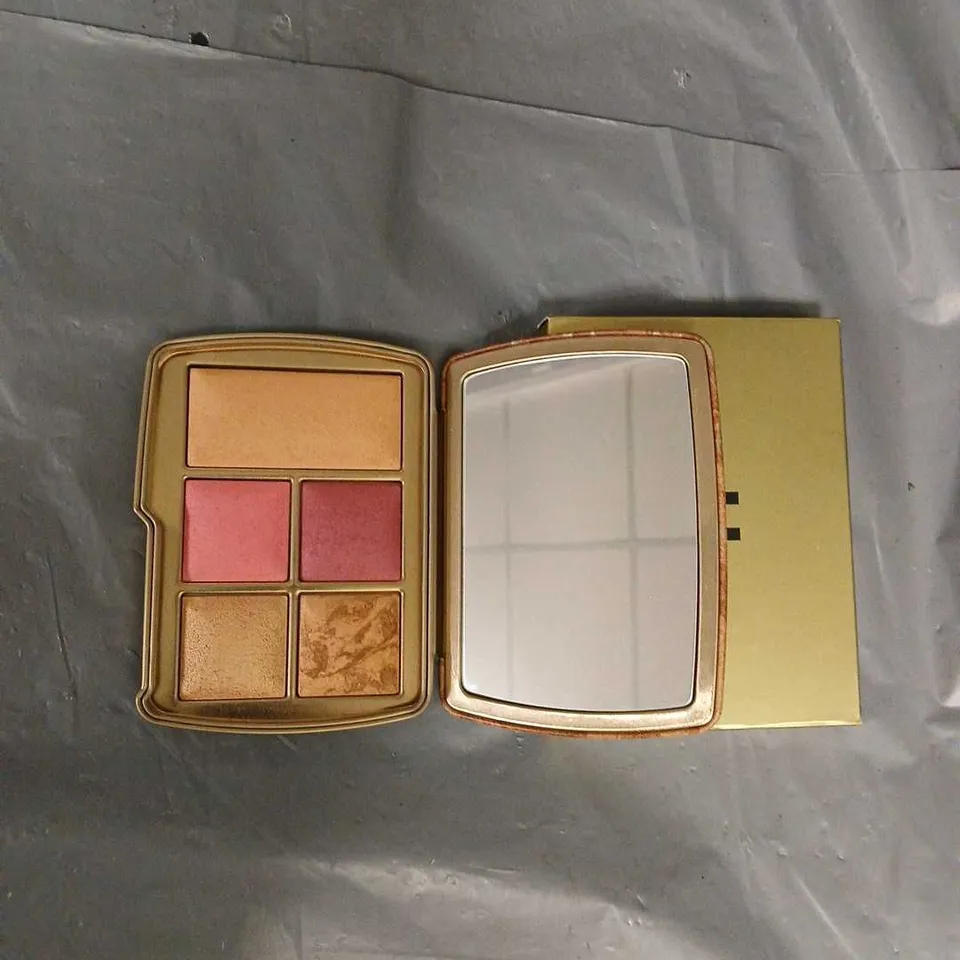 BOXED HOURGLASS AMBIENT LIGHTING EDIT PALETTE