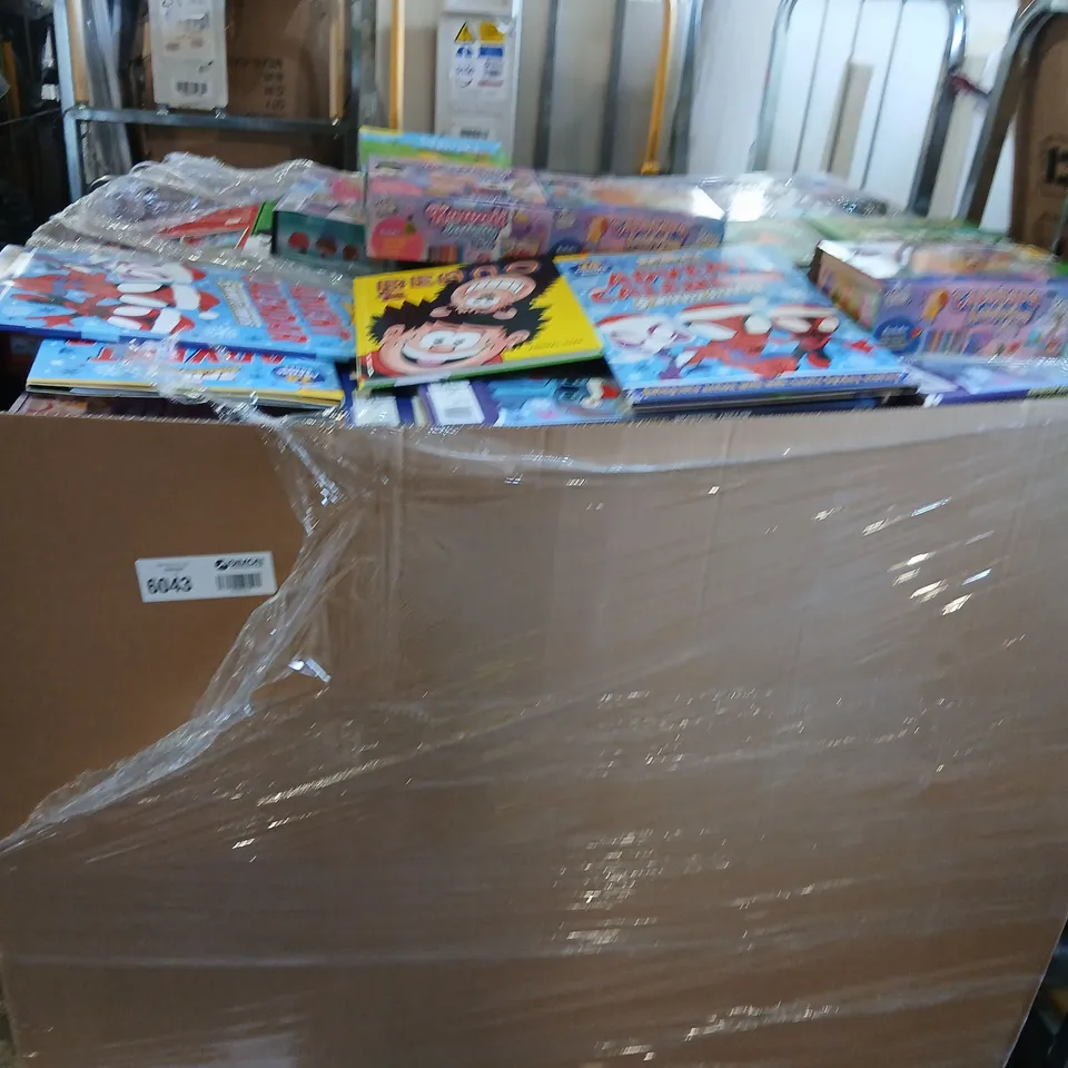 LARGE QUANTITY OF ASSORTED BOOKS