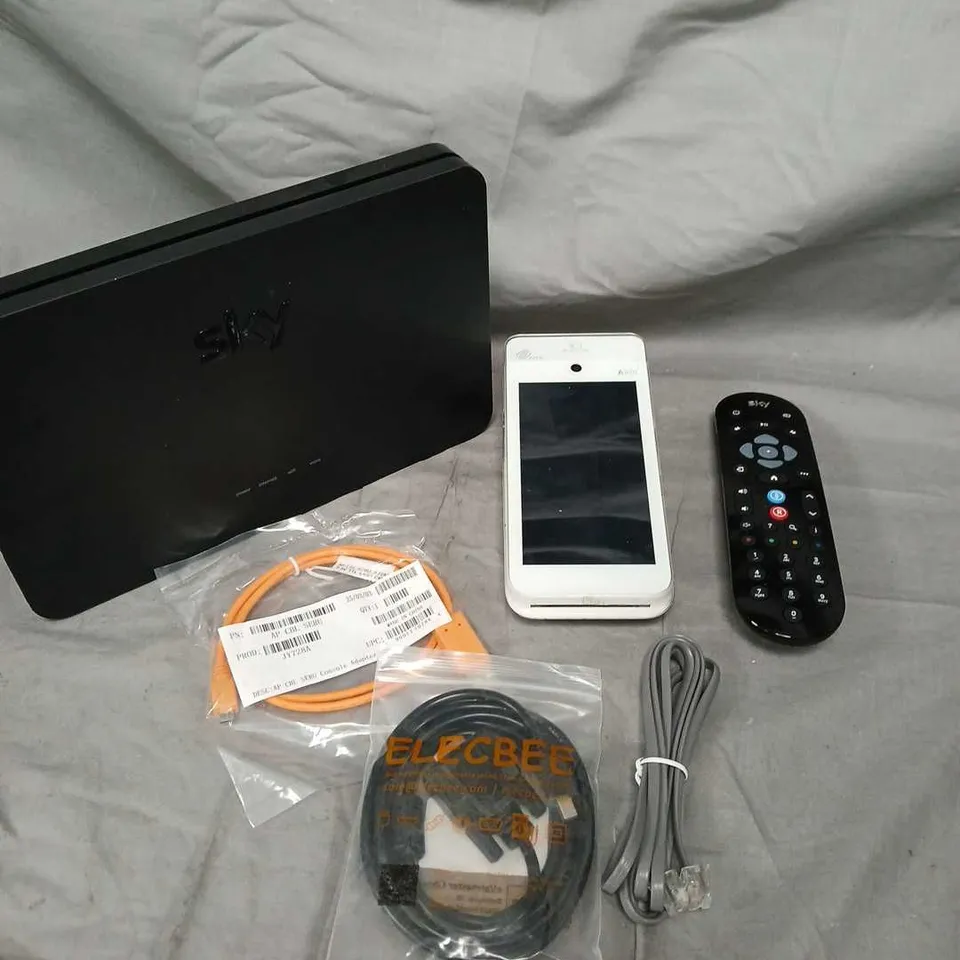 APPROXIMATELY 10 ASSORTED ELECTRICAL PRODUCTS TO INCLUDE ROUTERS, NETWORK CABLES, REMOTES ETC 