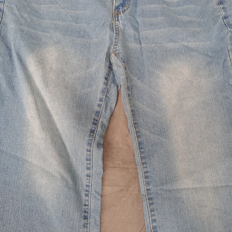 DESIGNER DENIM JEANS IN BLUE SIZE XXL